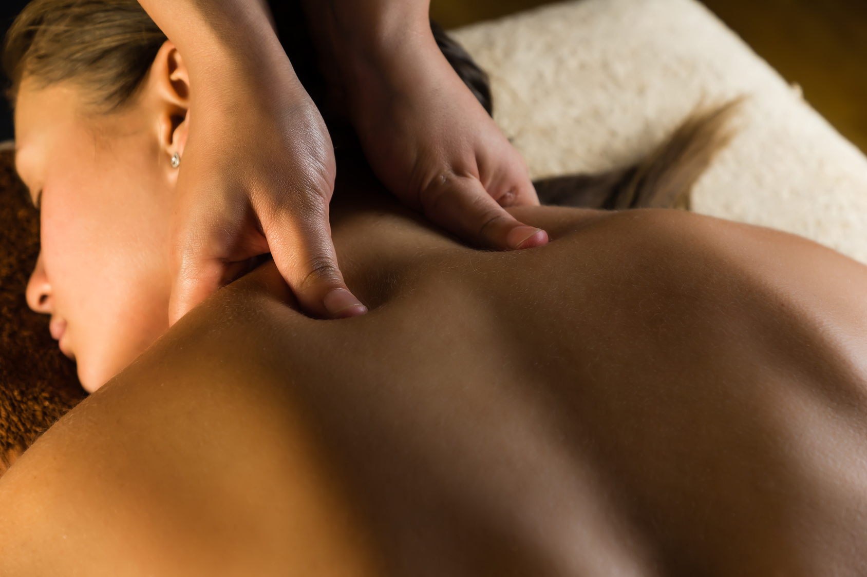massaggio-decontratturante-che-cose-come-viene-praticato-benefici-e-precauzioni